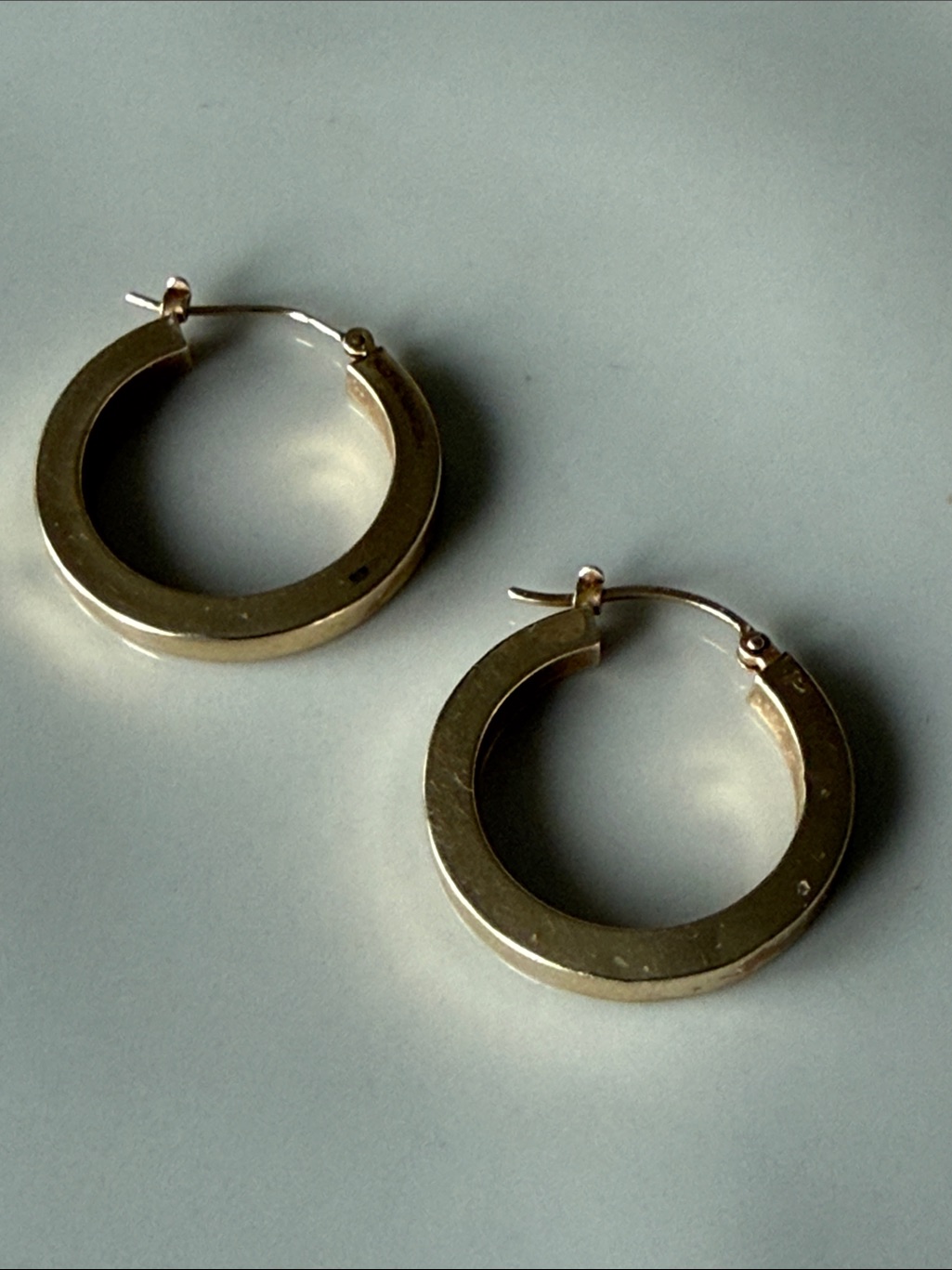 Classic 14k Gold Hoop Earrings - Smooth Thick Band. 2.23 Grams